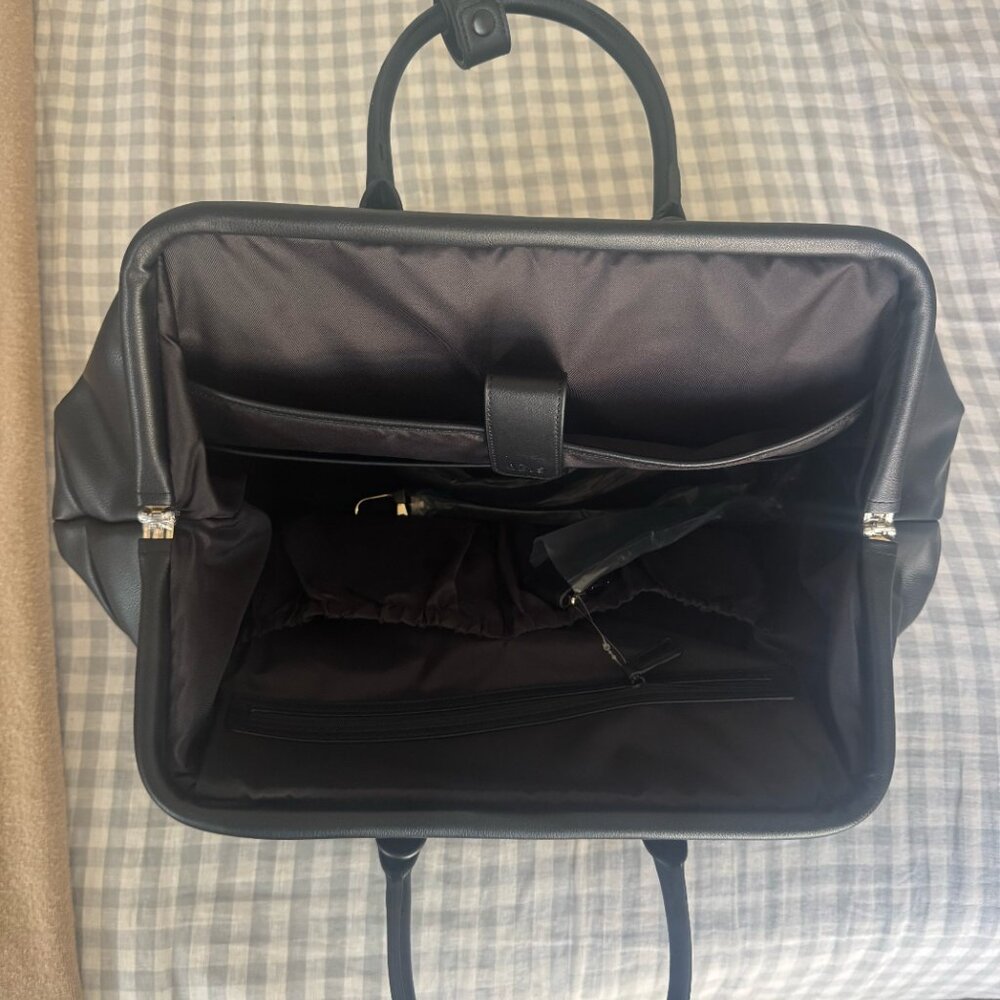 BEIS THE ESSENTIAL WEEKENDER BAG IN BLACK - SOLD OUT - Picture 4 of 16